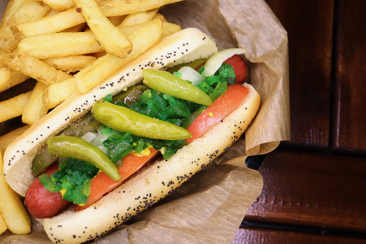 Almost famous Chicago dog